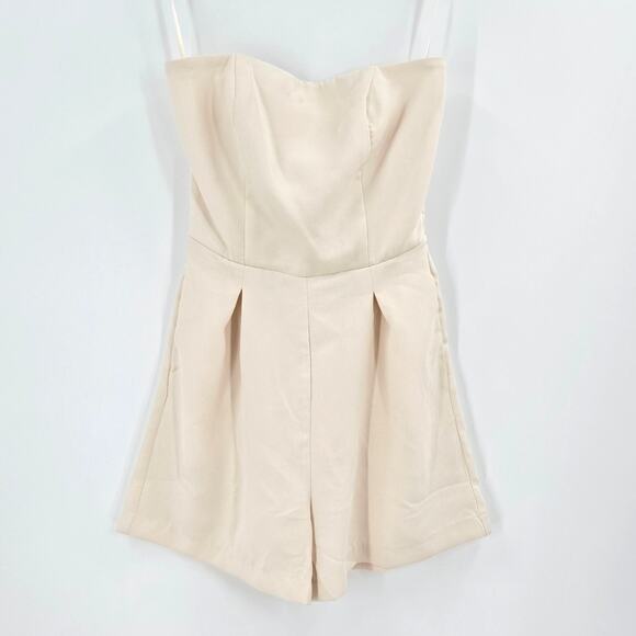 NWT Song of Style Strapless Smocked Romper Cream Size S - Picture 1 of 12